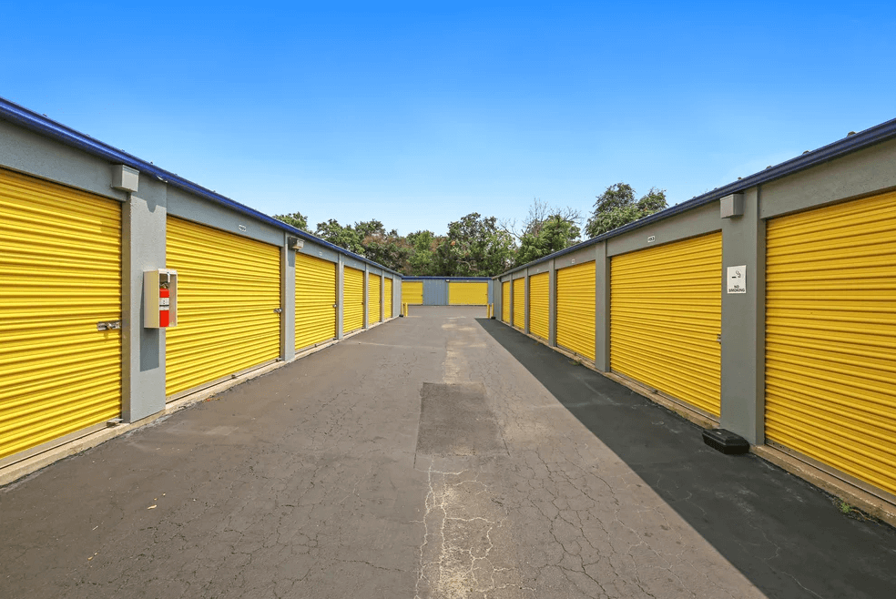 Storage Star Pond Springs Road facility